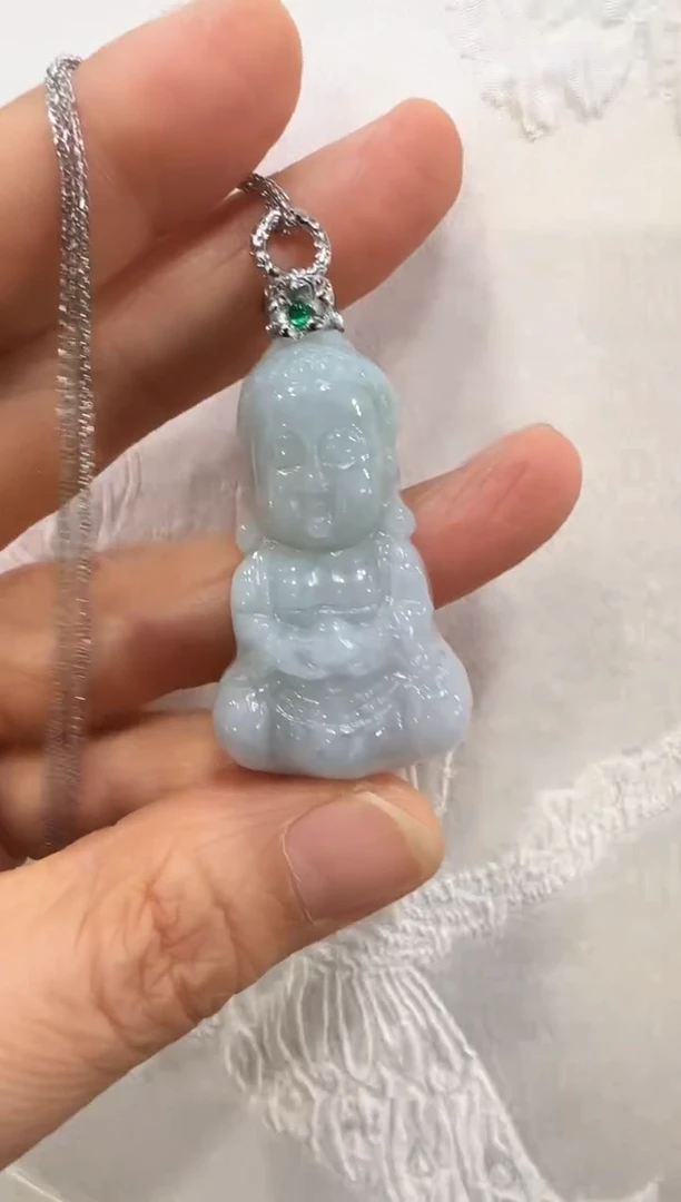 翡翠未镶嵌颈饰国风