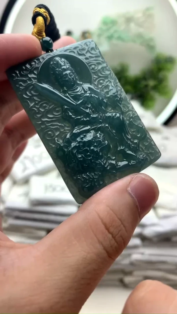 颈饰未镶嵌翡翠文殊
