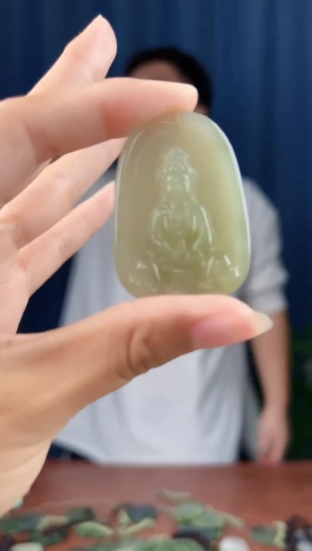 未镶嵌和田玉挂件拍一发一，多样性发货