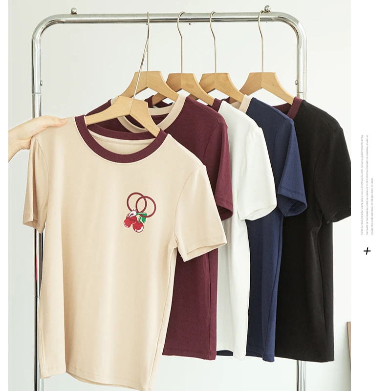 礼盒装《樱桃印花情侣短袖T》撞色螺纹圆领，久穿不易变形！