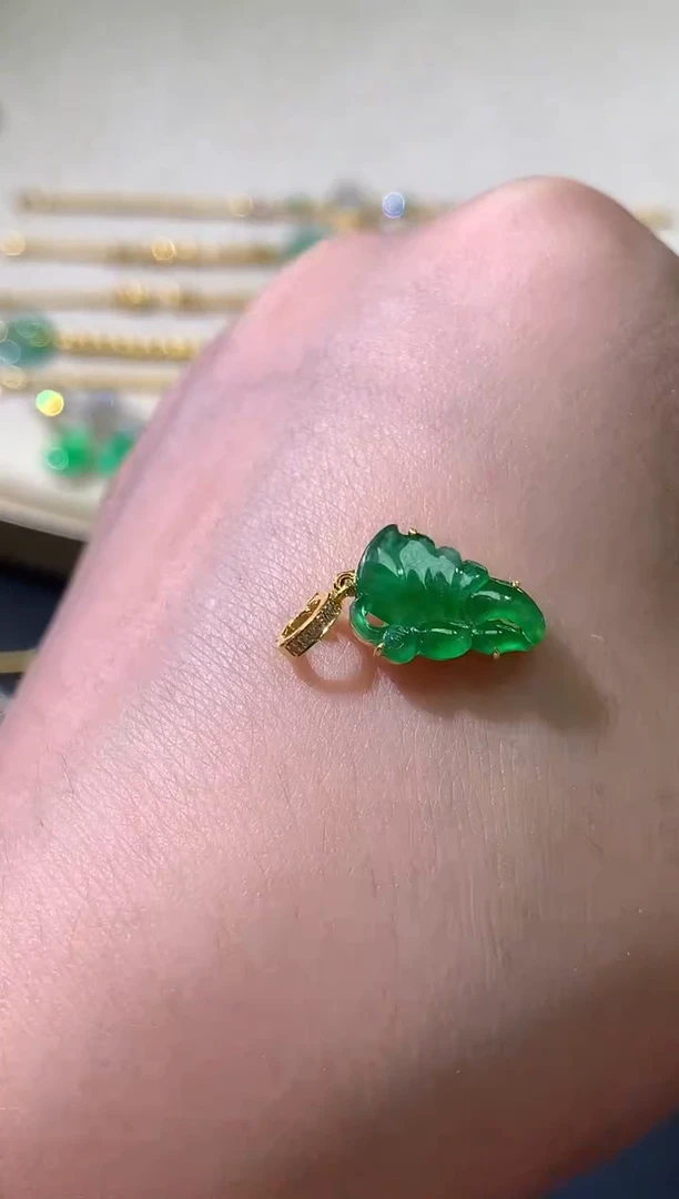 吊坠(不含链)18K金镶嵌翡翠W436|4380