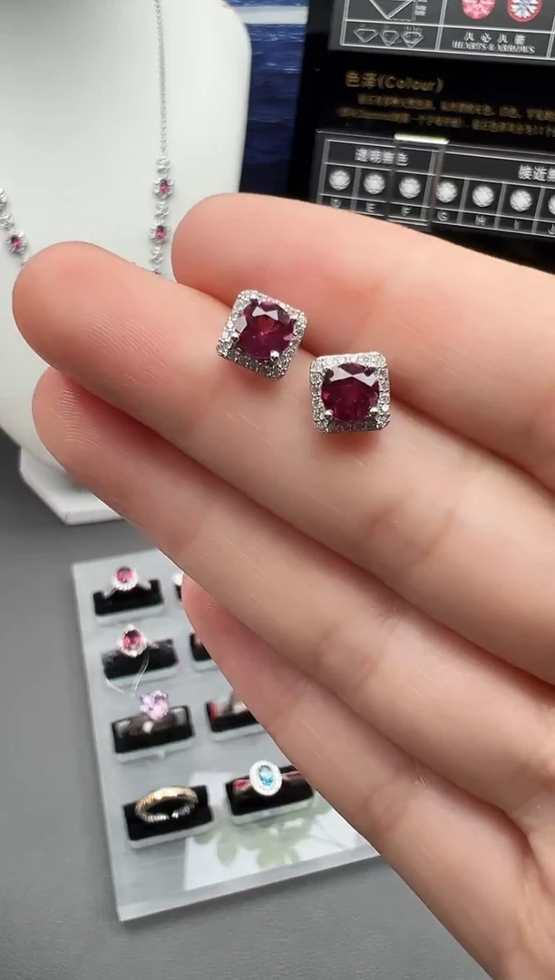 银S925镶嵌耳饰石榴石33