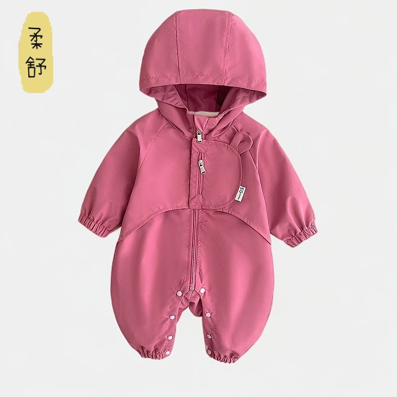 婴儿衣服男女宝宝春秋装防风连体洋气冲锋衣外出抱衣连帽哈衣春季