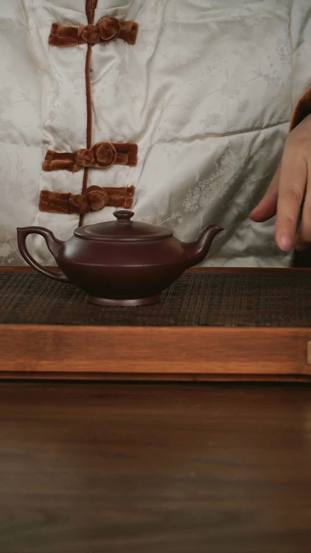 【闪购商品】紫砂茶壶 汉云壶 老紫泥 容量190cc