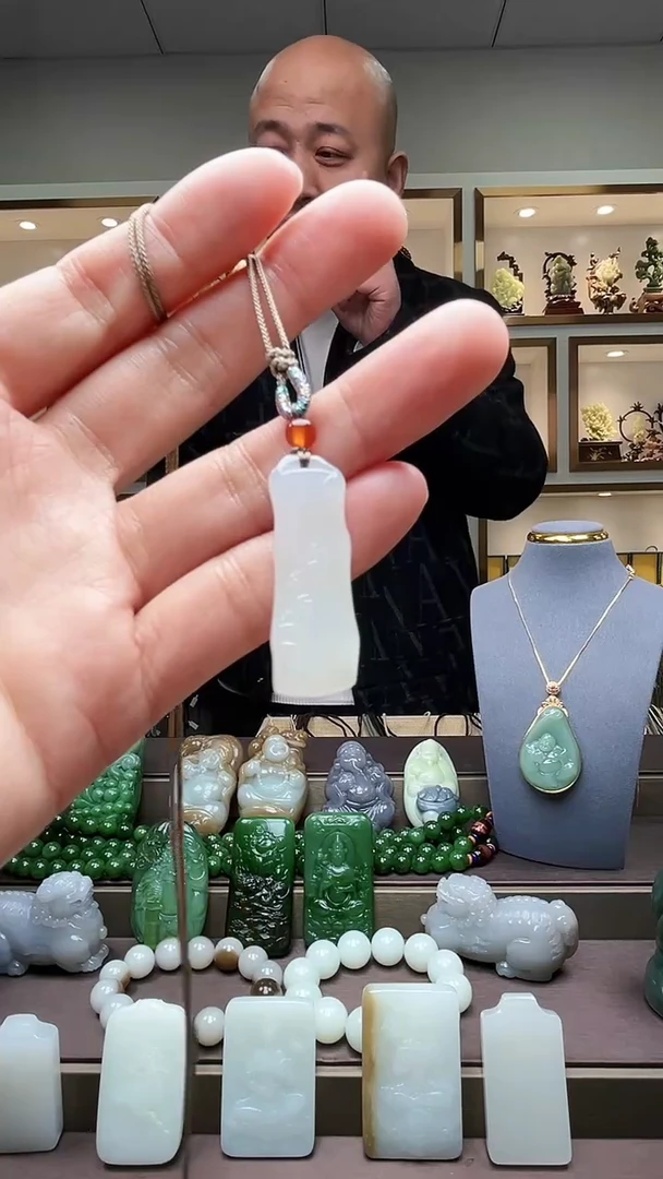 【闪购商品】和田玉颈饰未镶嵌1