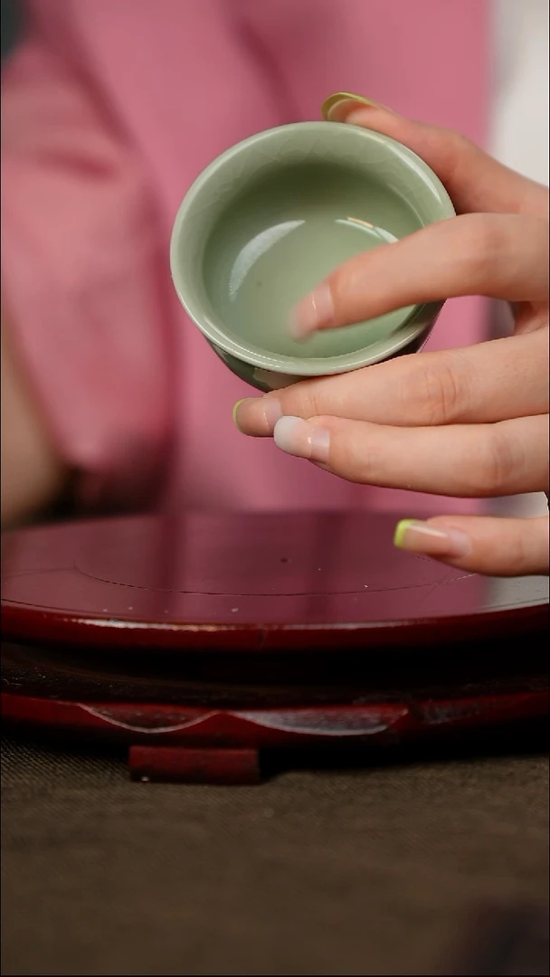 豆绿 小圆杯 无底款
