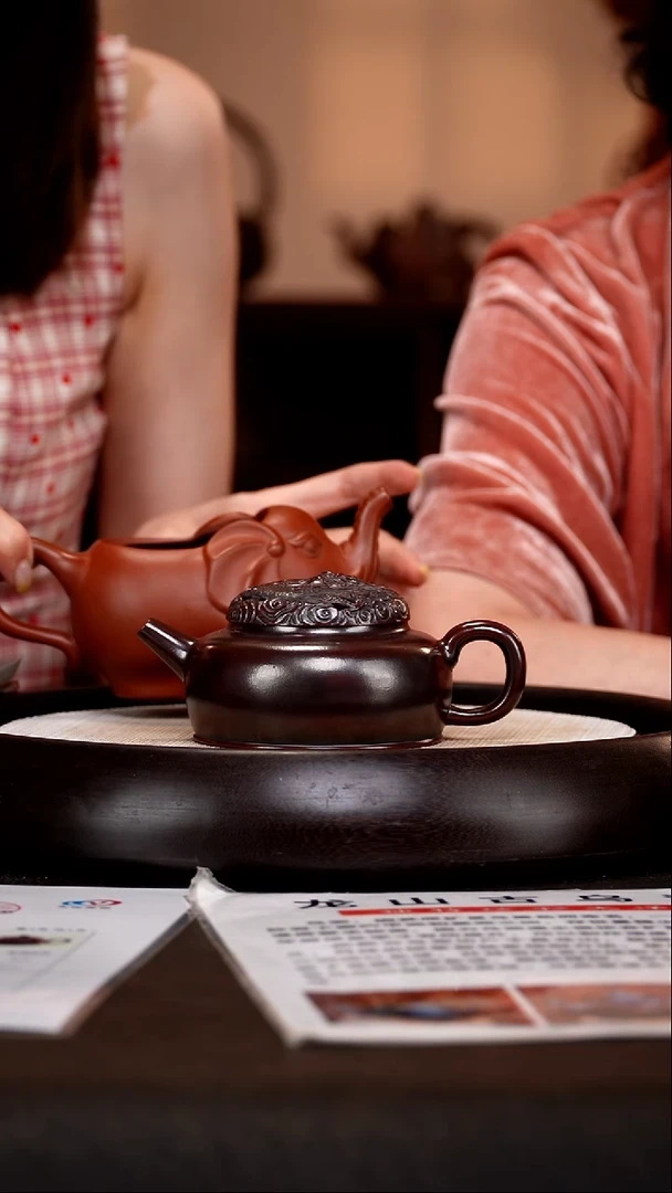 茶壶紫砂YLX34祥龙献瑞龙山古乌泥220cc