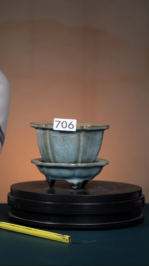 其他瓷清*706号天青色葵口盆