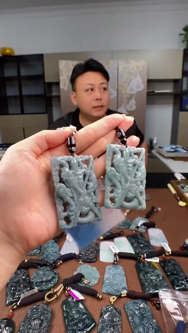 未镶嵌挂件翡翠多样性发其一