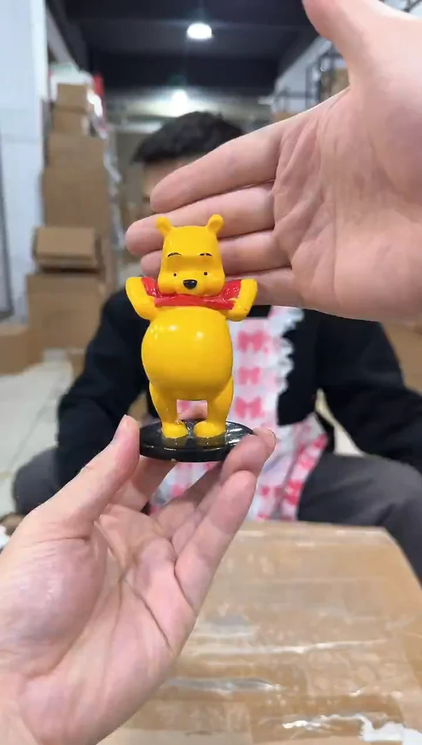 瓷片大肚子维尼小摆件