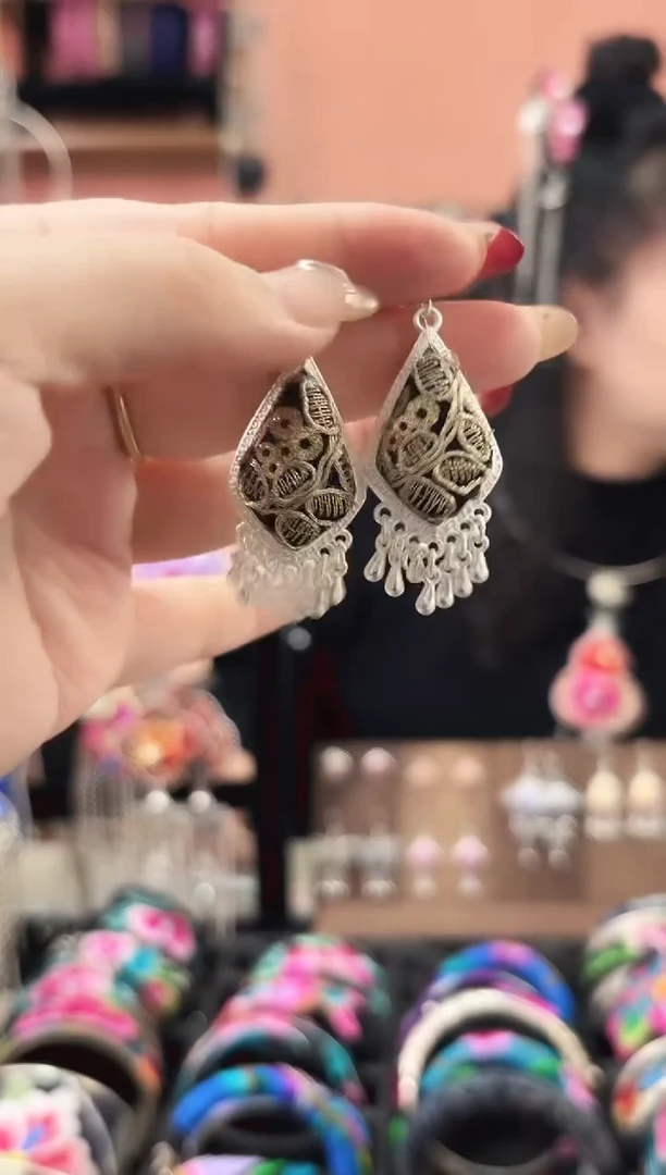 织绣艺枝独绣手工饰品71