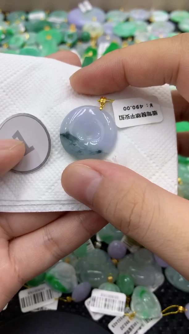 颈饰未镶嵌翡翠天然缅甸翡翠A货