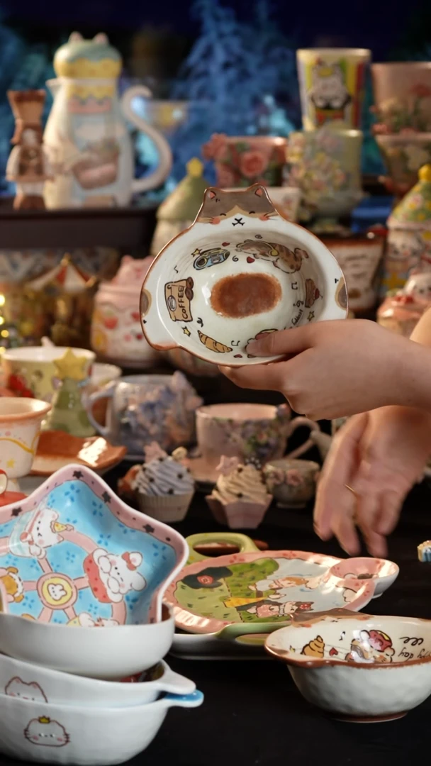 摆件陶景德镇釉下彩手绘设计师款陶瓷