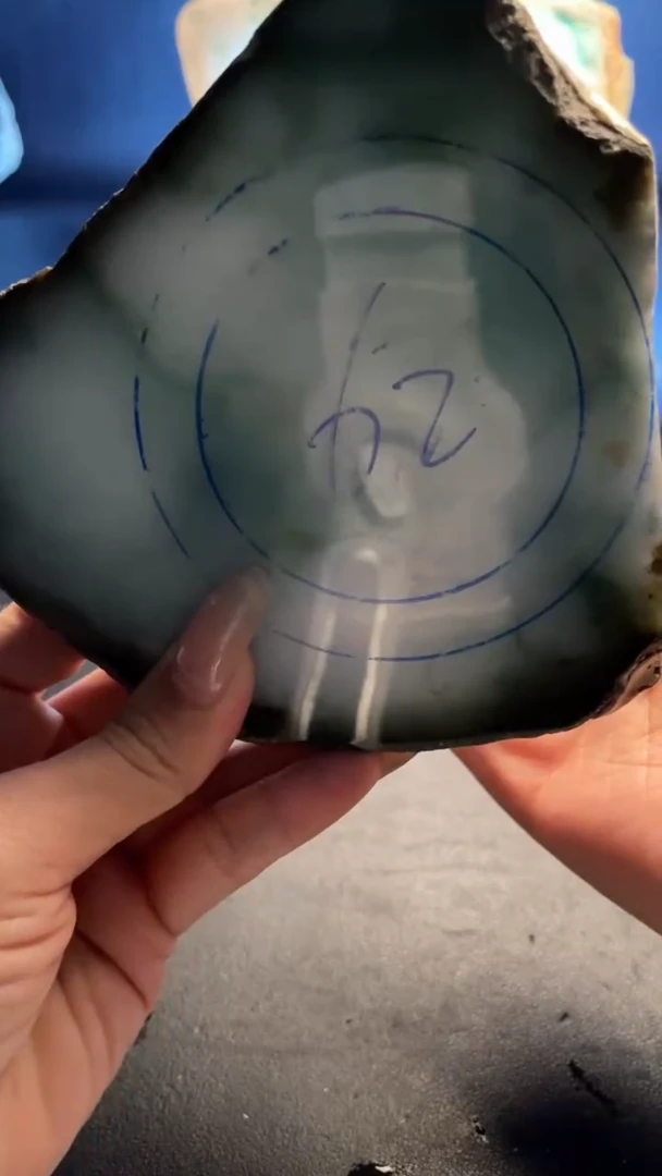 未镶嵌手镯定制翡翠尔*生翡翠