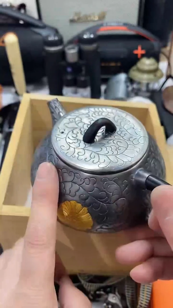 瓷片闪购商品 如图所示
