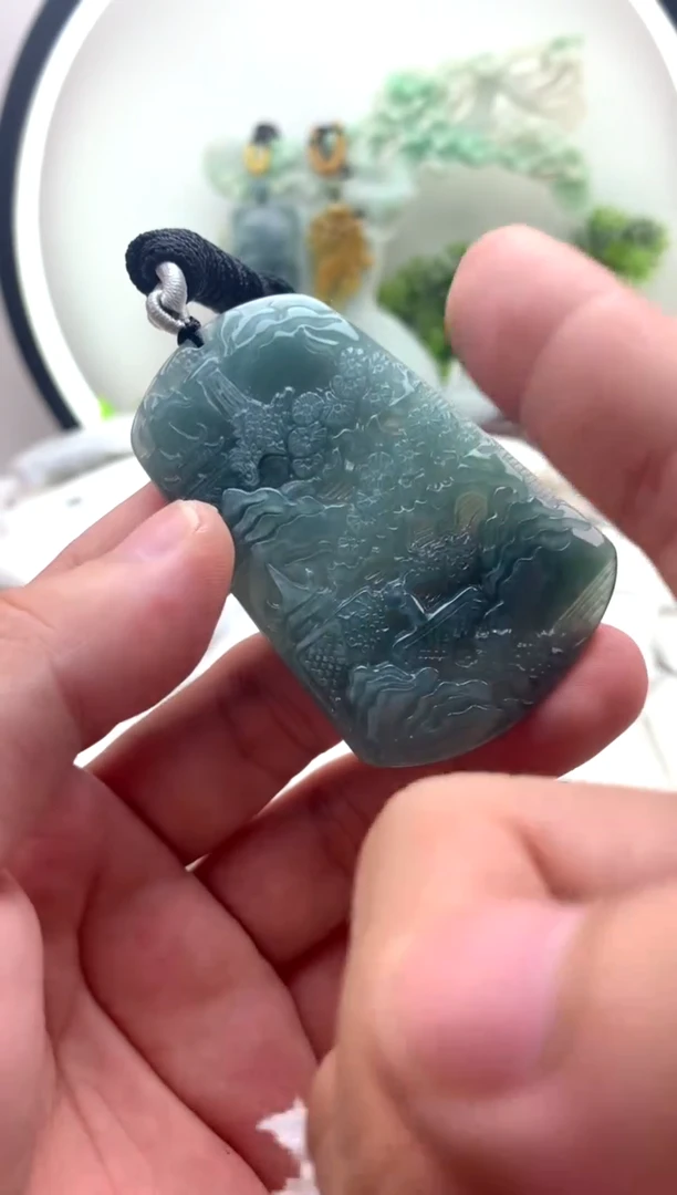 颈饰未镶嵌翡翠山水1