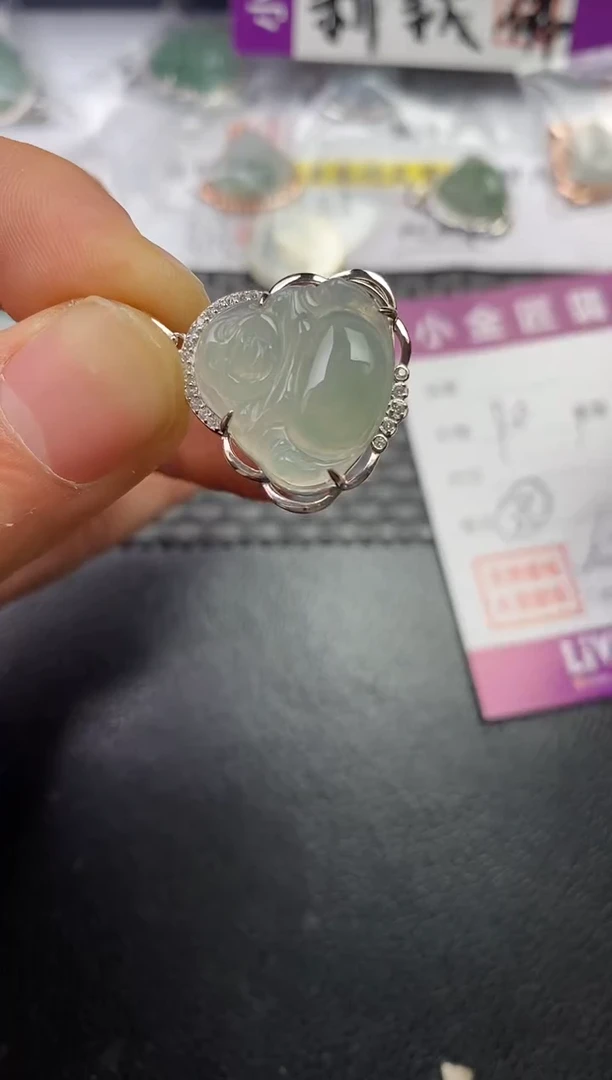 颈饰银S925镶嵌翡翠天*爱挂件