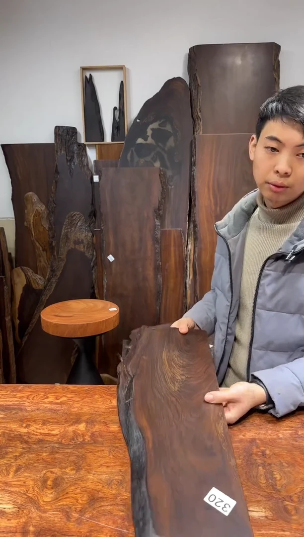 风车木（黑檀木）好***?尺寸60*21*2.2编号320