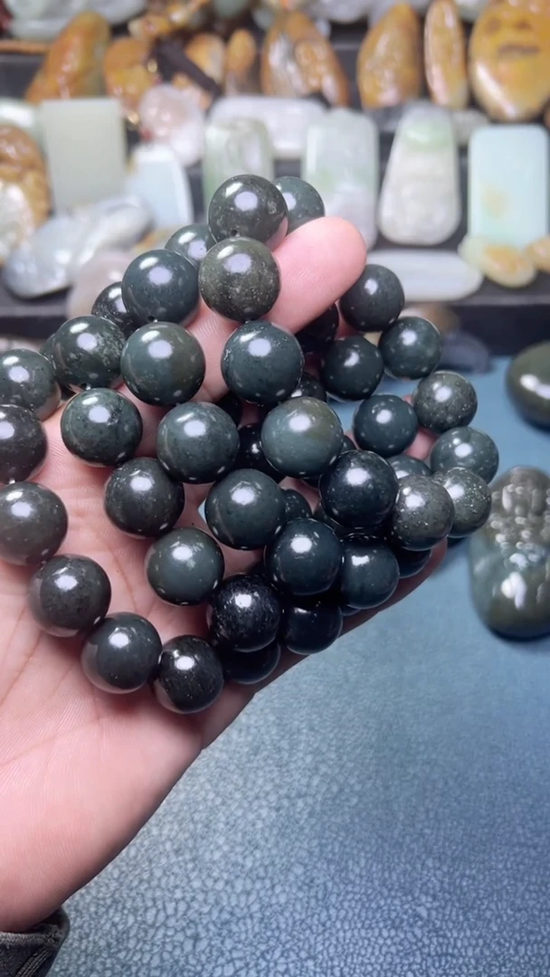 未镶嵌和田玉把件4