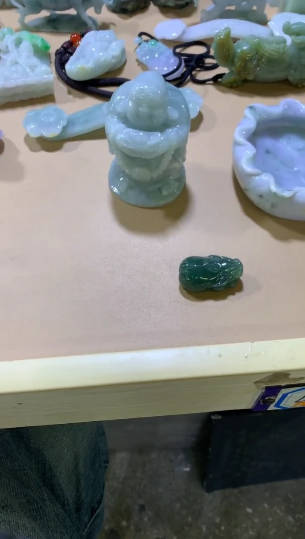 未镶嵌挂件翡翠落***情翡翠摆件