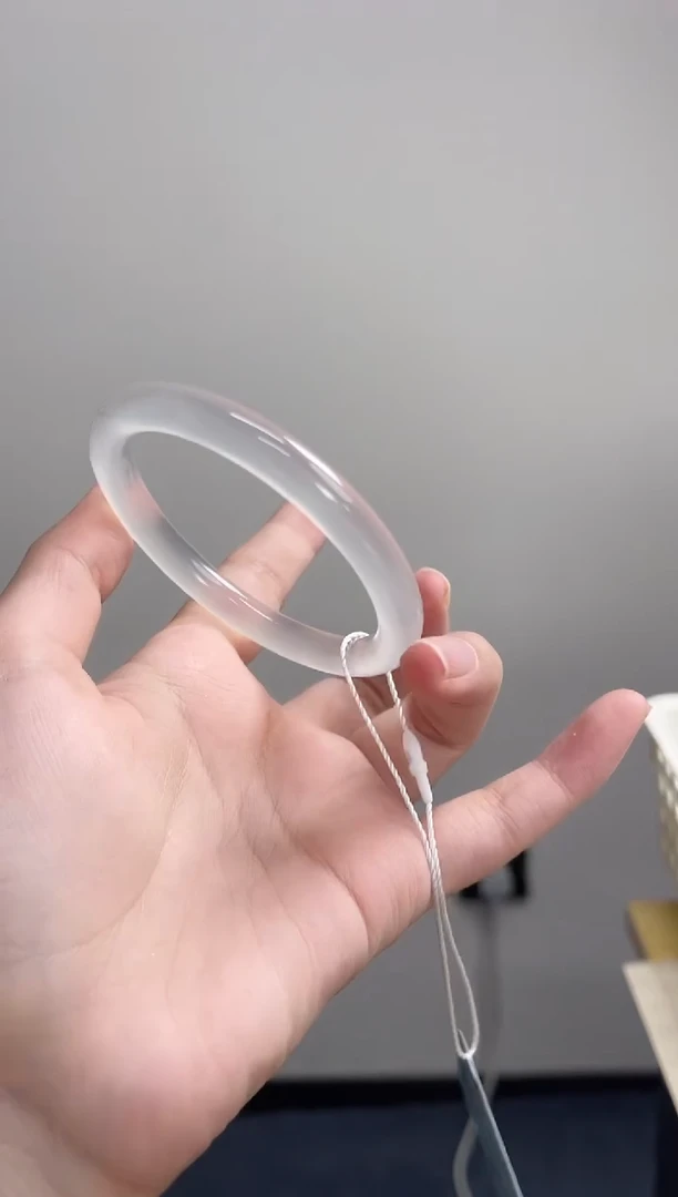 手镯玛瑙/玉髓未镶嵌58圈