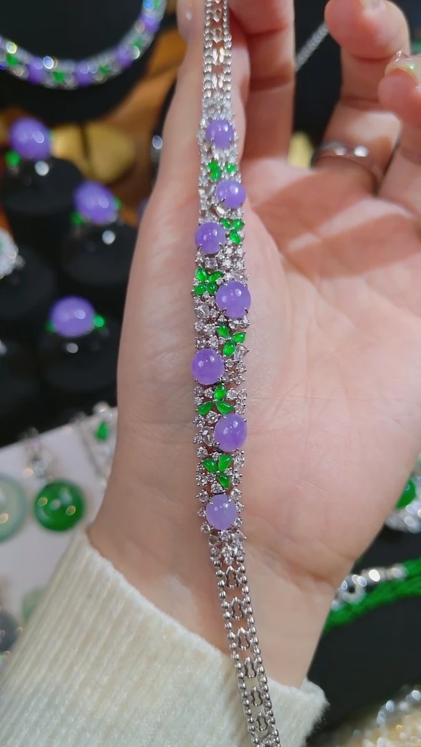 吊坠(不含链)18K金镶嵌翡翠蛋面手链