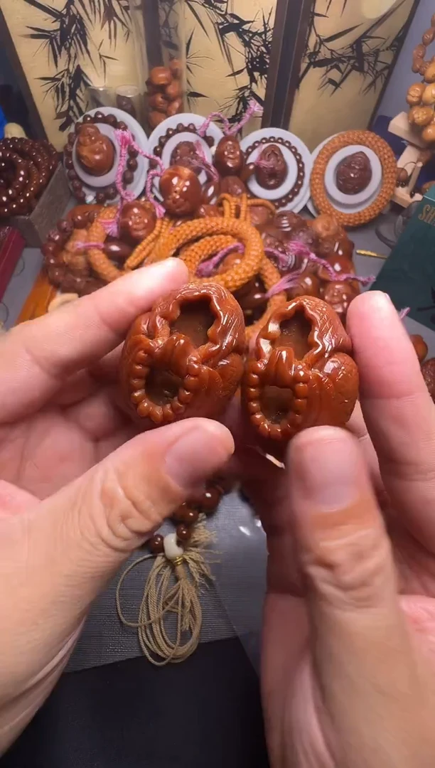 手串橄榄核无相佛一对