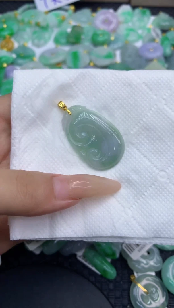 颈饰未镶嵌翡翠天然缅甸A货翡翠1