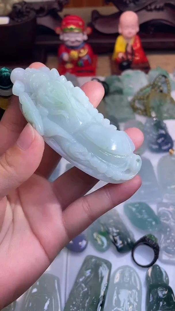 颈饰未镶嵌翡翠1