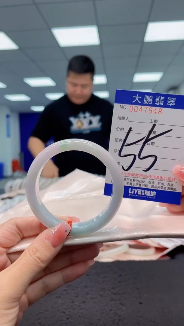 【闪购商品】翡翠手镯未镶嵌AAAAAAAAAA