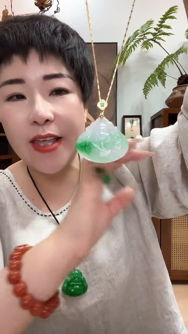 吊坠(赠链)合金翡翠125