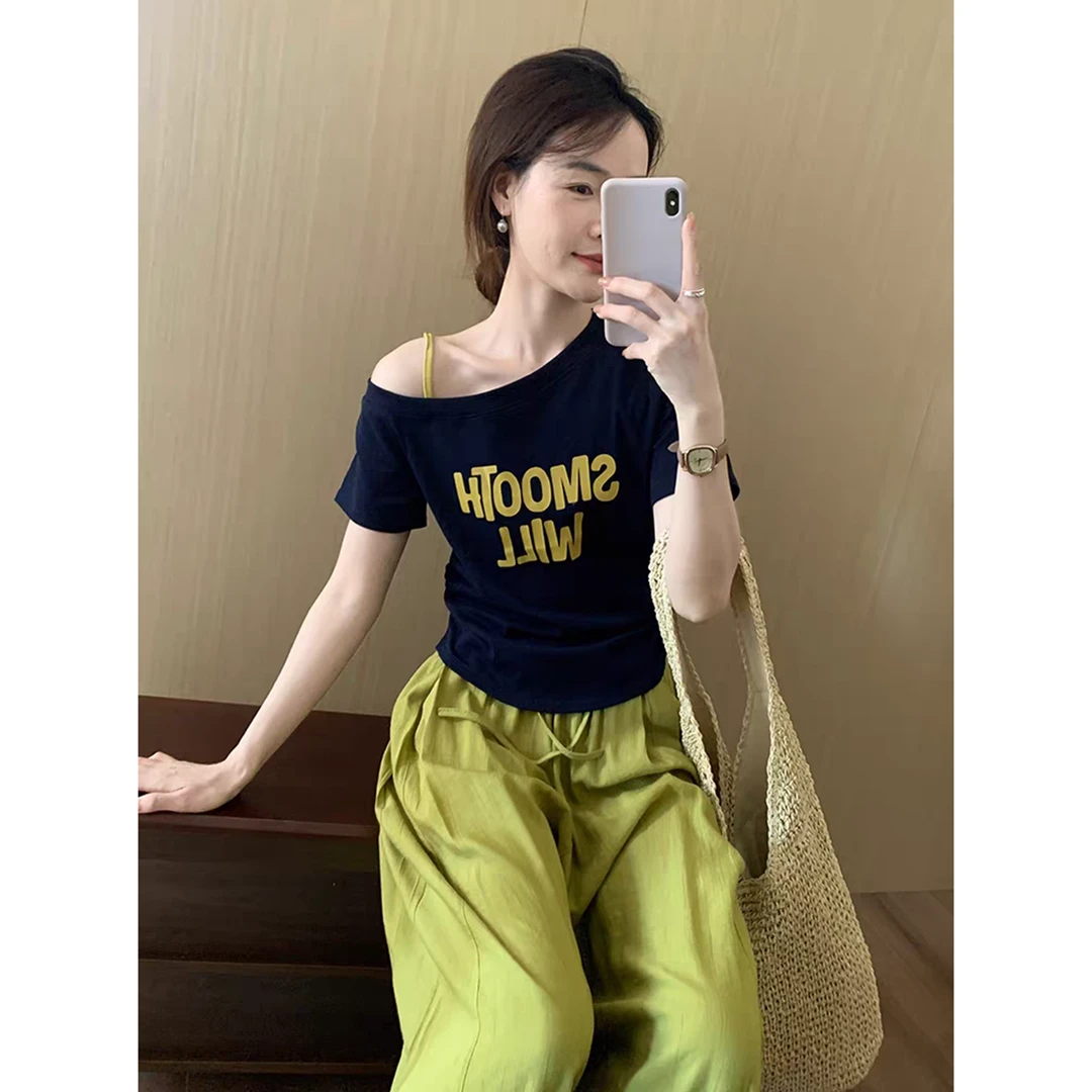 2025夏季韩版字母印花收腰斜肩露肩纯欲设计感百搭短袖T恤上衣女