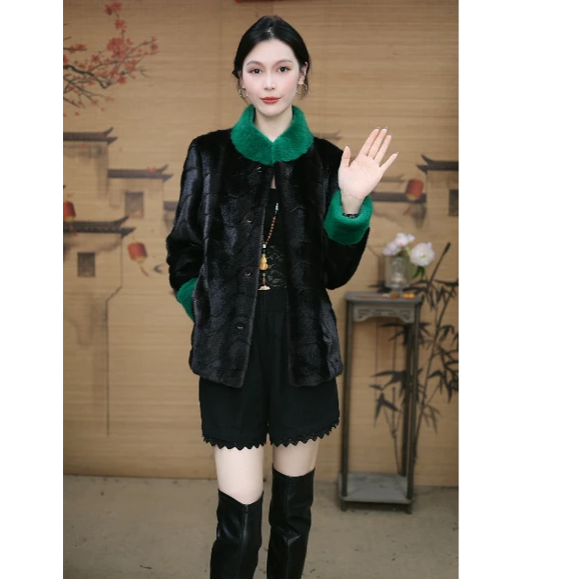 【蓝夫人家】立领洋气气质短款外套显瘦气质秋冬款时尚24931