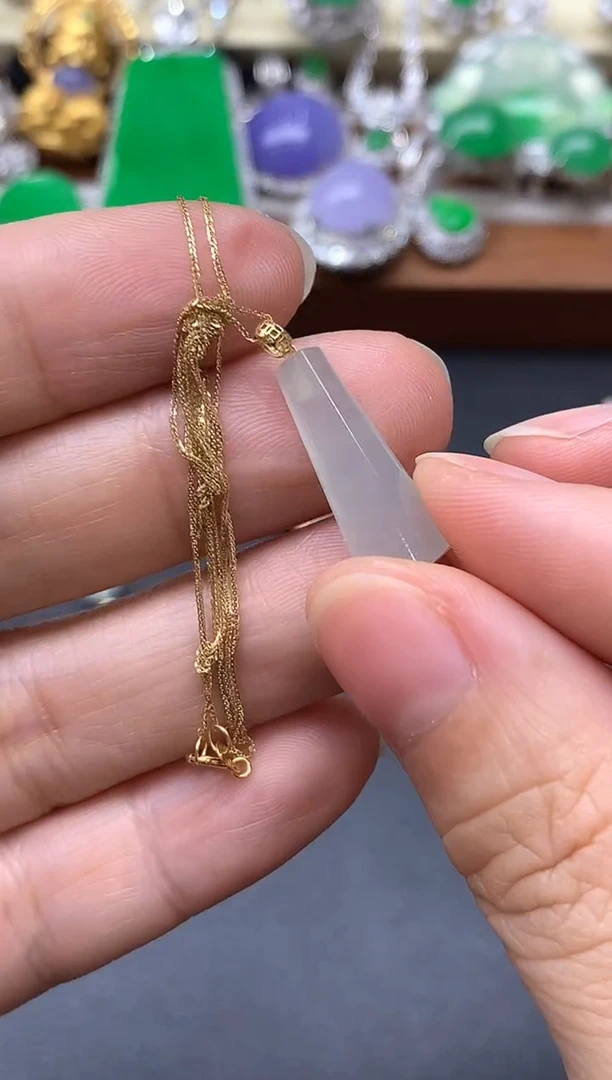 颈饰18K金镶嵌翡翠216-中国好珍宝