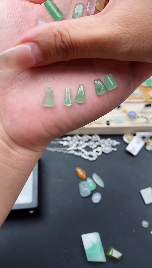 裸石翡翠?****熙缅甸天然A货翡翠22   9-