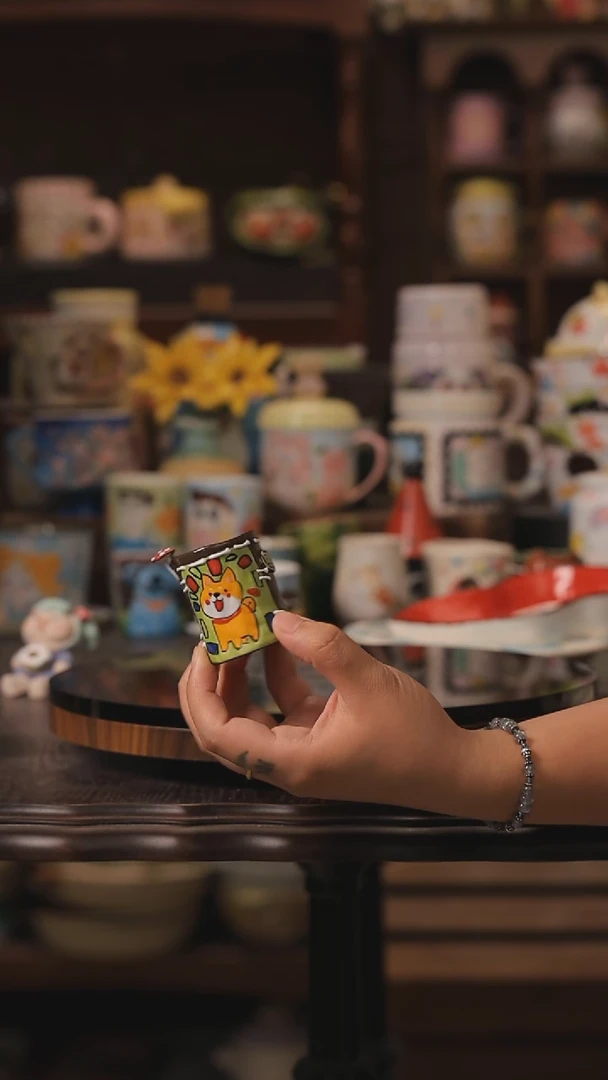 摆件景德镇釉下彩绘设计师款式陶瓷