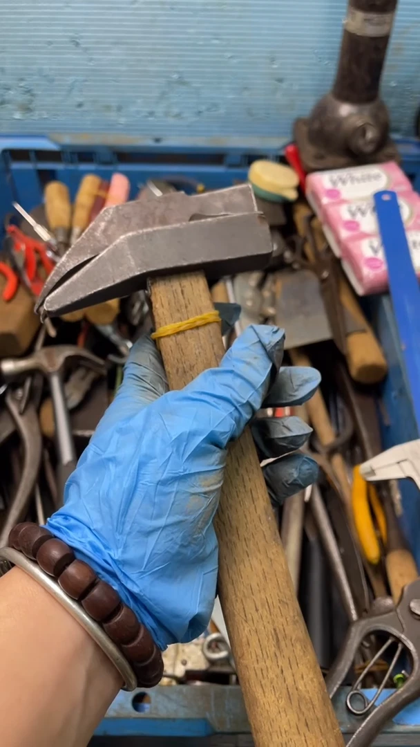 家用五金工具锤子两个