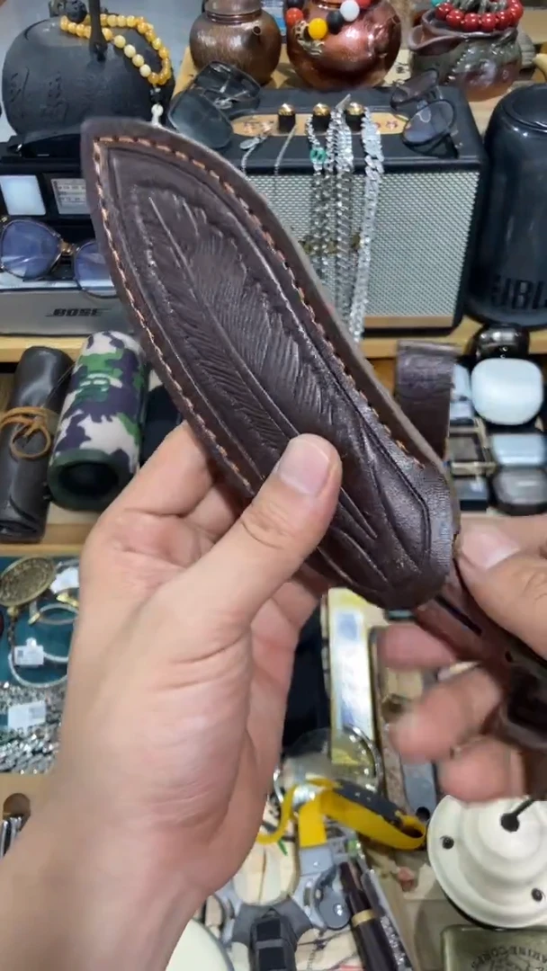瓷片闪购商品  如图所示