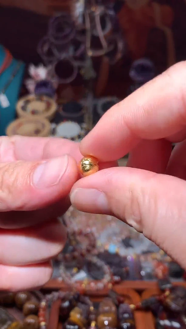 水晶珠宝半成品未镶嵌金色圆珠8mm天铁，多样性