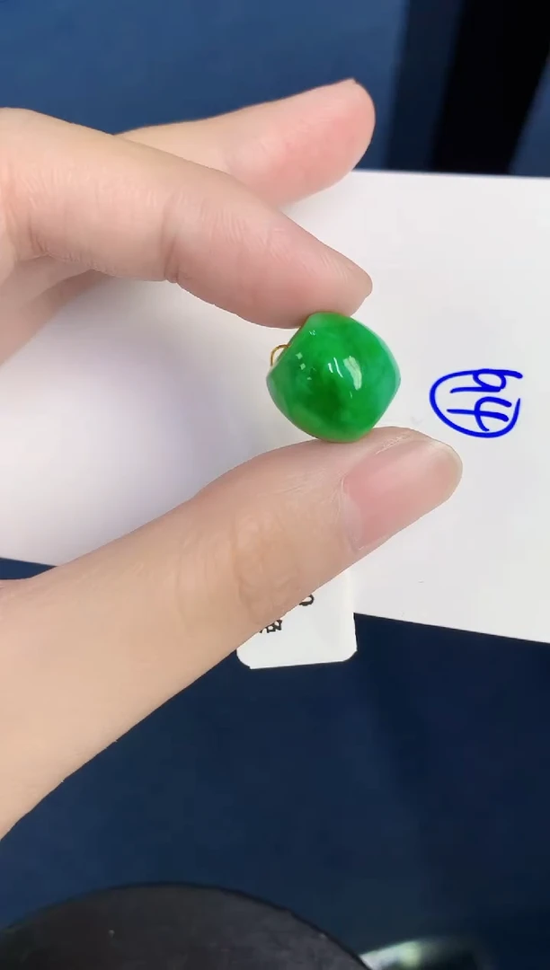 颈饰未镶嵌翡翠天然翡翠缅甸A货