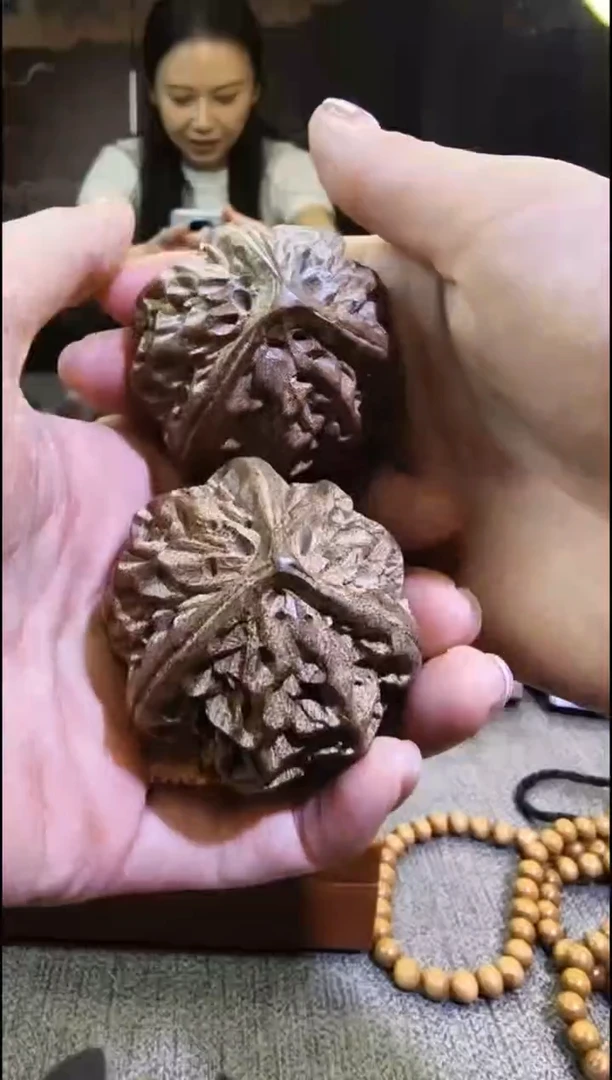 金丝楠       核桃