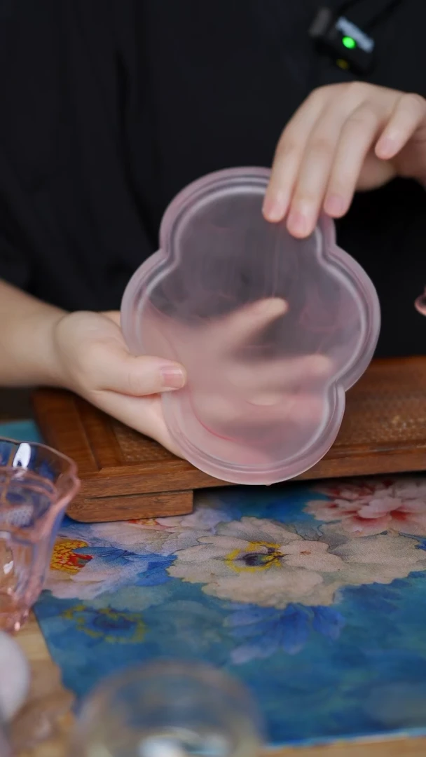 粉色  海棠壶承