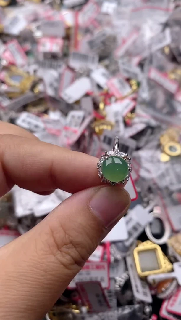 翡翠戒指银S925镶嵌55555555    0
