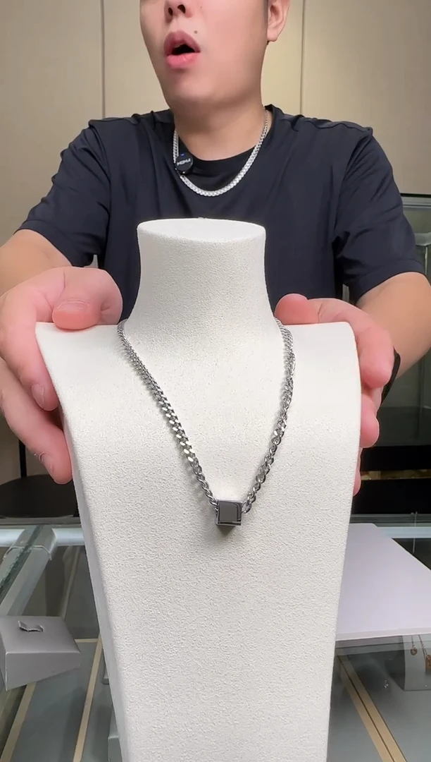 钛钢无钛钢无CK 项链