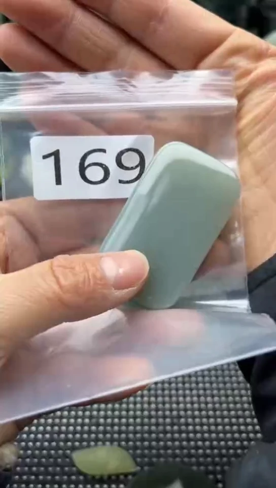 未镶嵌和田玉珠宝半成品牌子