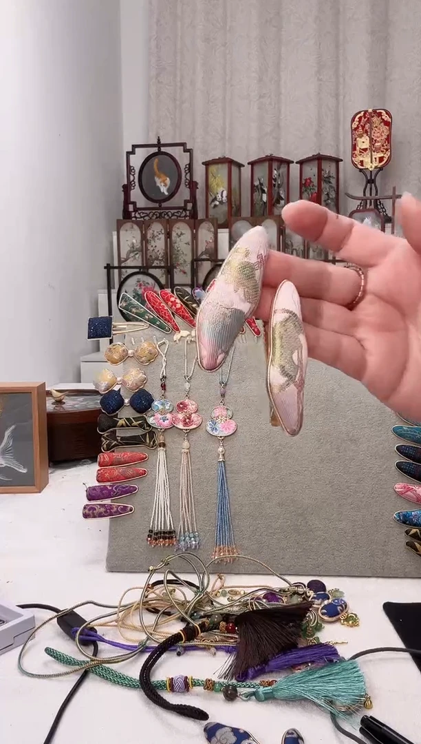 扇子苏绣作品手工小夹子