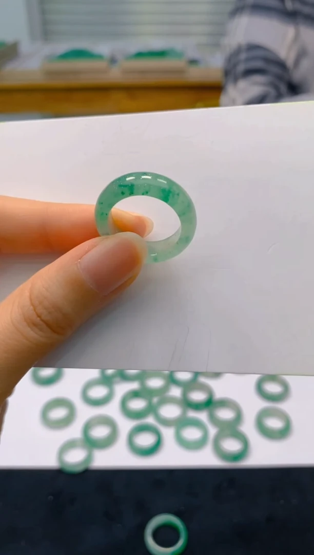 【闪购商品】石英质玉戒指合金028