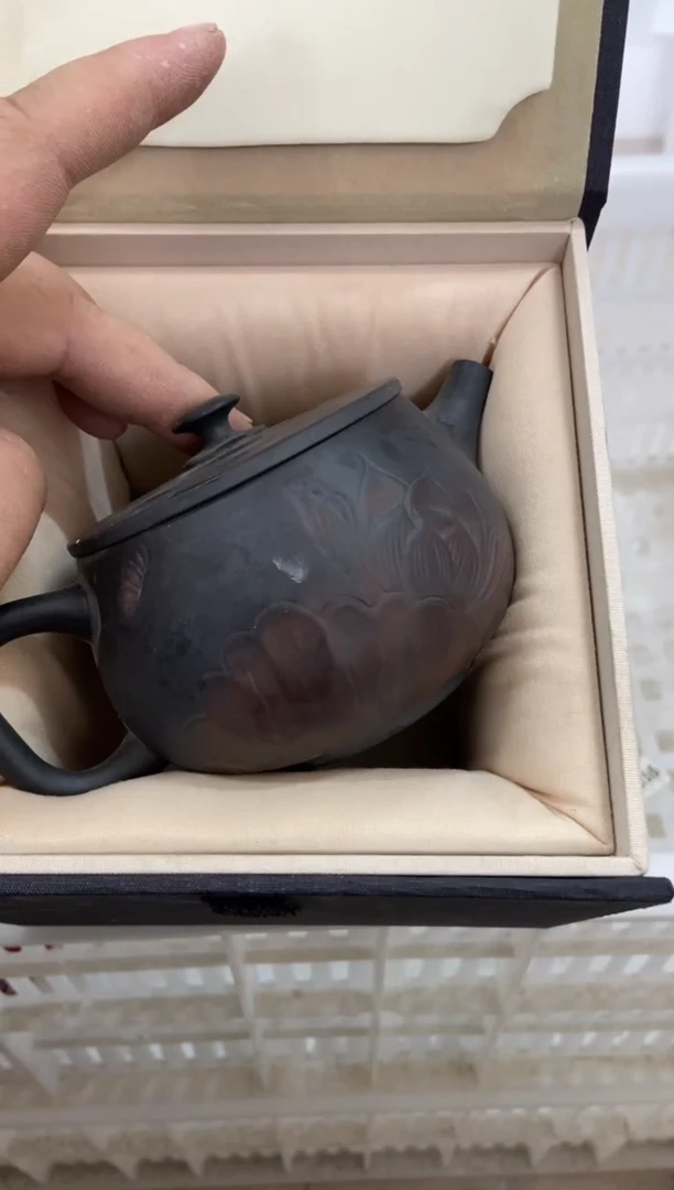 无运费险有瑕疵的摄影的产品有使用过的痕迹有点脏介意勿拍