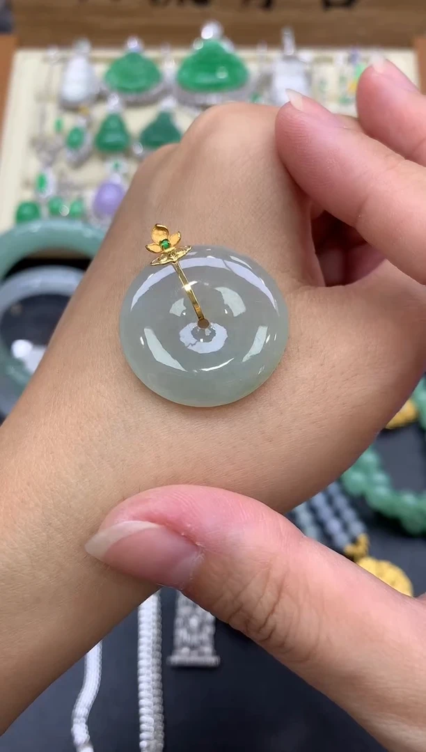 翡翠18K金镶嵌颈饰43-中国好珍宝