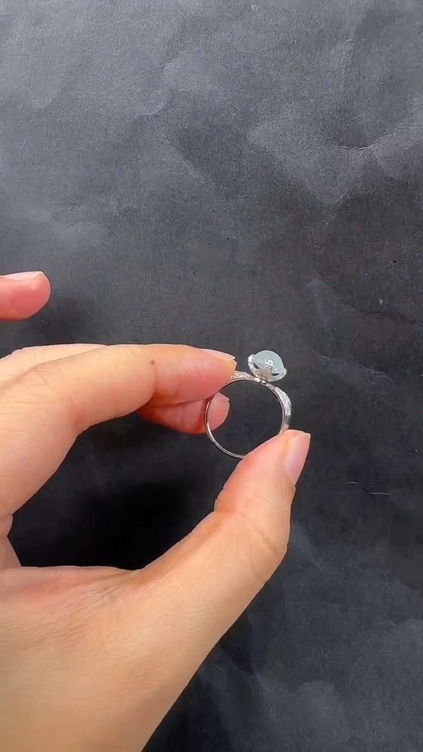 18K金镶嵌戒指翡翠圈口13